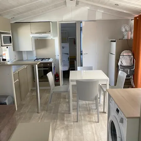 Mobil-home 8 10 Personnes Camping Le Bois Dormant Campeggio Saint-Jean-de-Monts