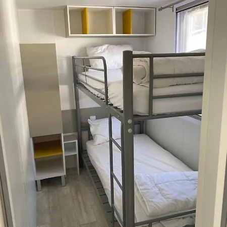 Mobil-home 8 10 Personnes Camping Le Bois Dormant 4* Saint-Jean-de-Monts
