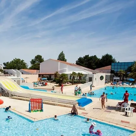 Mobil-home 8 10 Personnes Camping Le Bois Dormant 4*